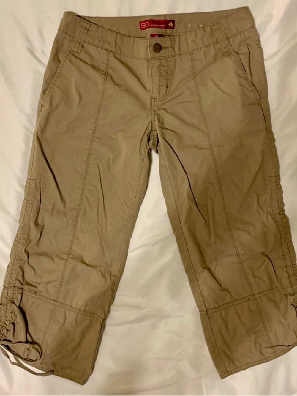 Junior’s SO Khaki Utility Capris Size 3